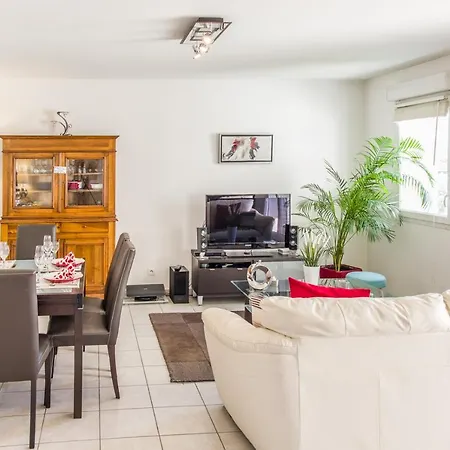 Appart'cosy Lyon Est * Decines-Charpieu