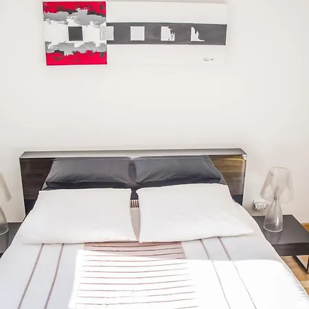 Appart'cosy Lyon Est Apartment *