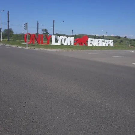 Appart'cosy Lyon Est 아파트 데시네샤르피우